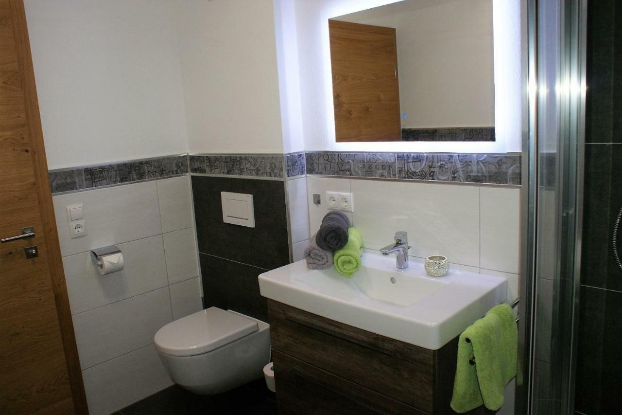 Sonnen-Appartement Heidi Sankt Michael im Lungau Exteriör bild
